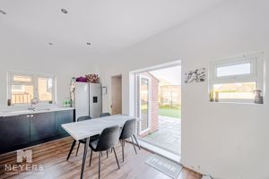 Kitchen/Diner- click for photo gallery